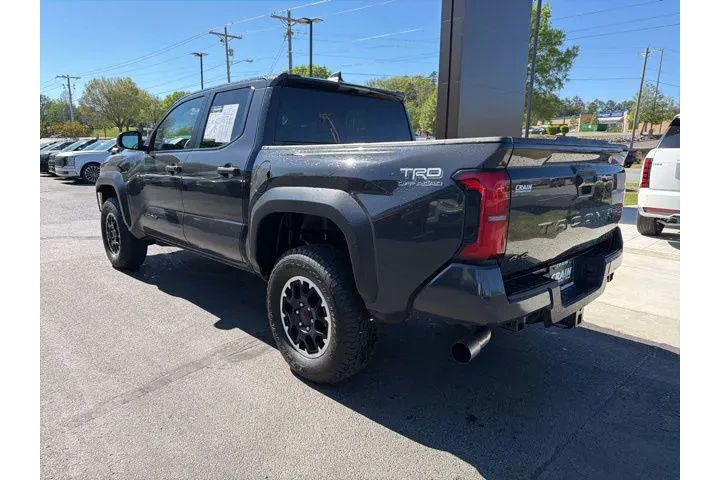 $39409 : Toyota Tacoma 2025 4x4 SR5 4 image 5
