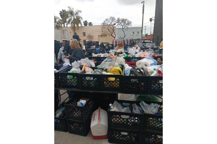 $1 : Sale yardsale image 5