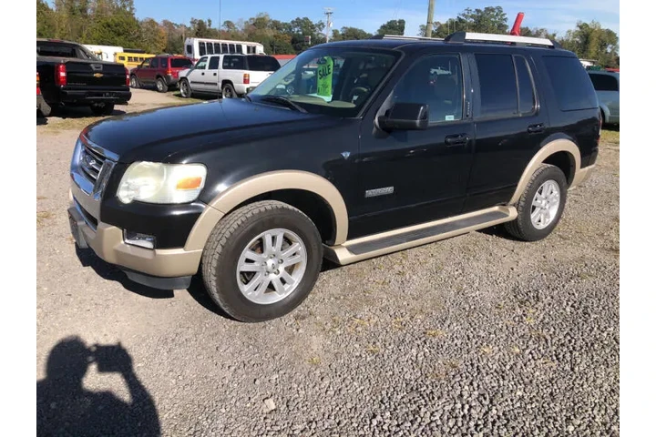 $4595 : 2007 Explorer Eddie Bauer image 4