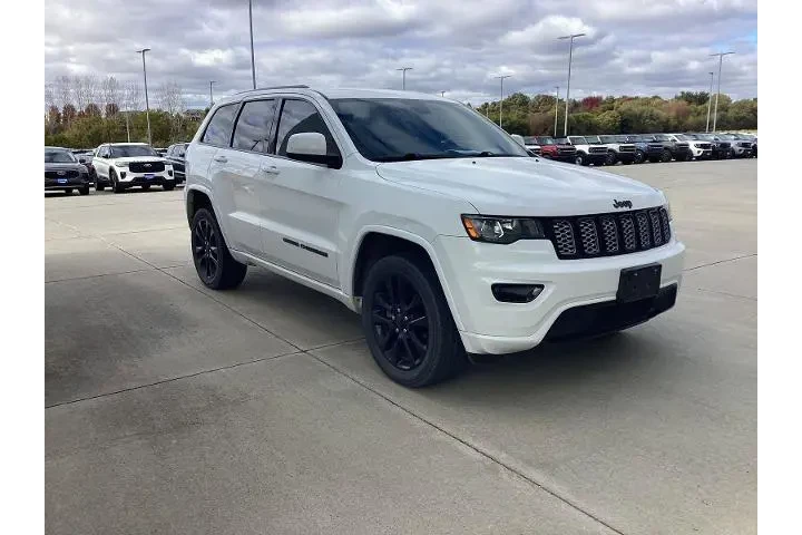 $23945 : Jeep Grand Cherokee 2020 4x4 image 2