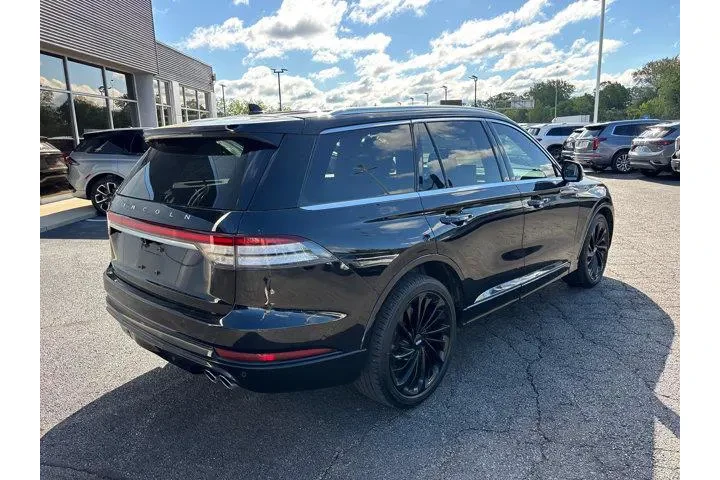 $29985 : Lincoln Aviator 2021 AWD Res image 7