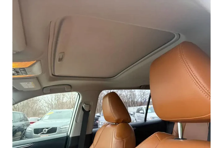 $24950 : 2019 RAV4 Hybrid XLE image 10