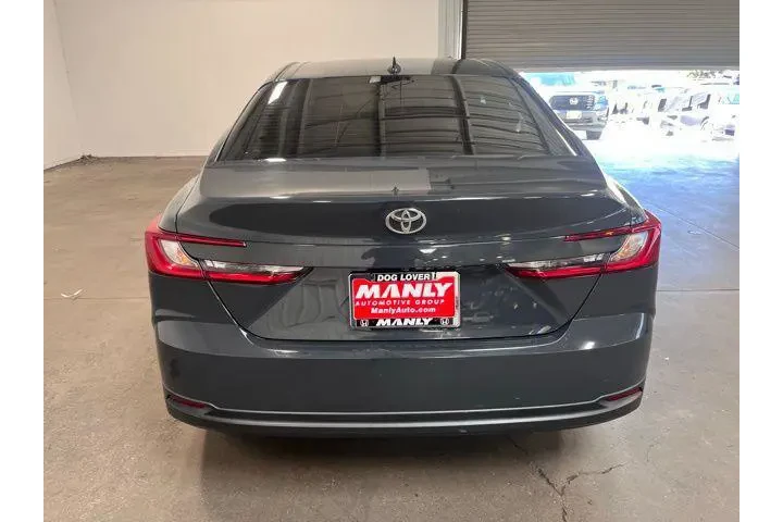 $25971 : Toyota Camry 2025 SE 4dr Sed image 4