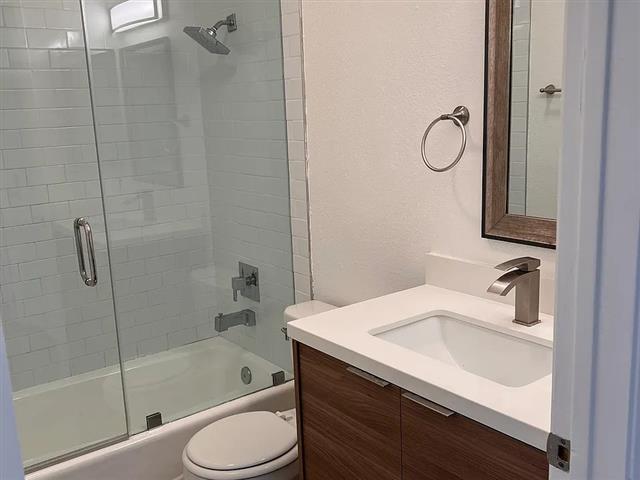 $1800 : 2BD 2BA FOR RENT image 3