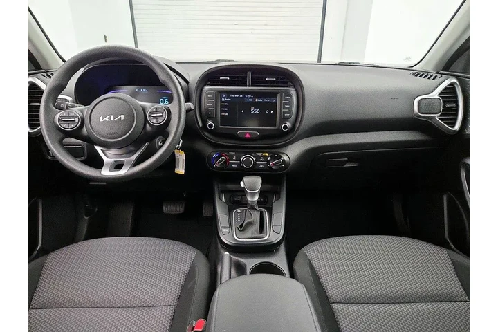$19998 : Kia Soul 2025 LX 4dr Crossov image 9