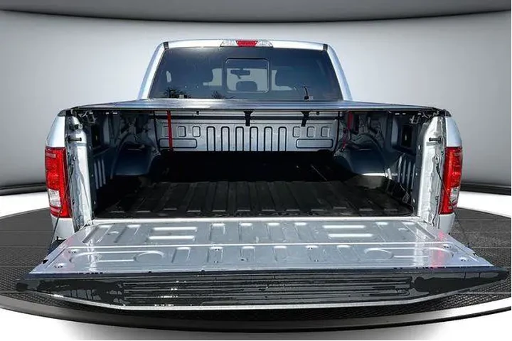 $22500 : Ford F-150 2017 4x4 XLT 4dr image 7