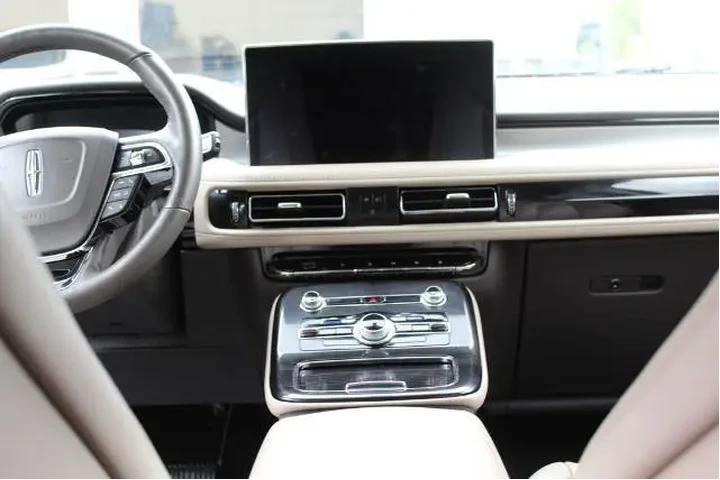 $31914 : Lincoln Nautilus 2022 AWD St image 10