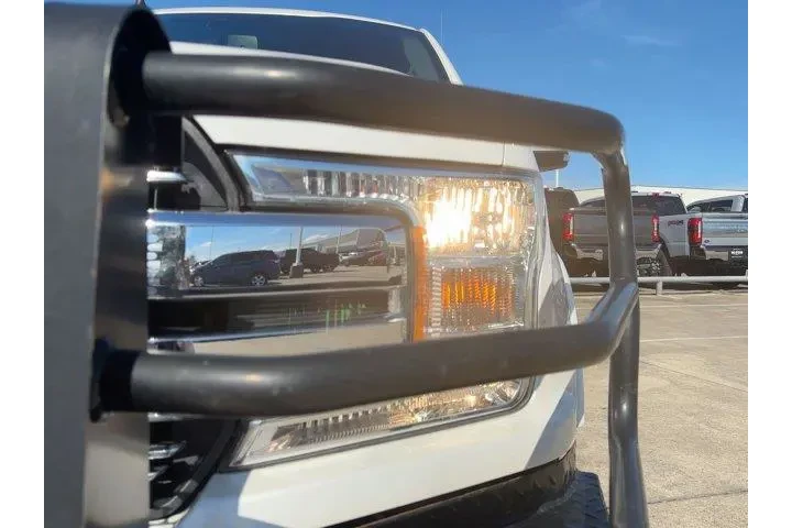 $31750 : Ford F-150 2019 4x4 Lariat 4 image 9