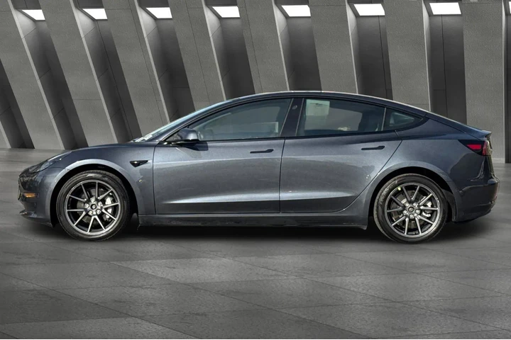$24900 : Tesla Model 3 2022 AWD Long image 8