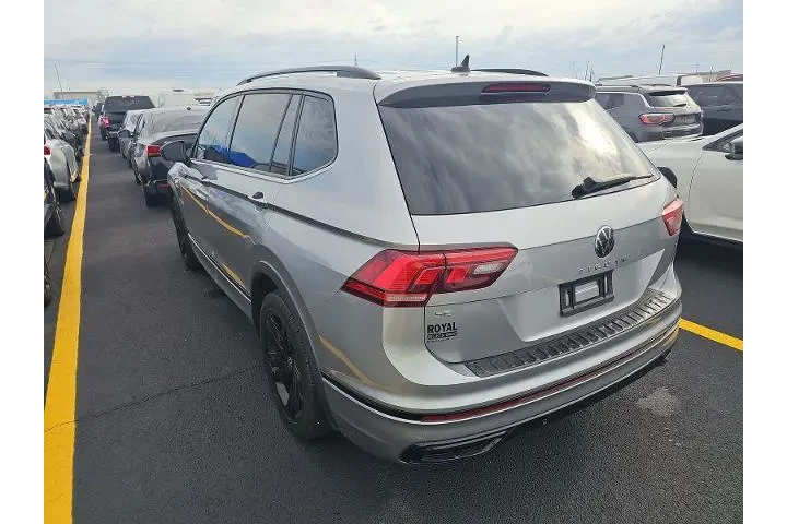 $23773 : Volkswagen Tiguan 2023 SE R- image 2