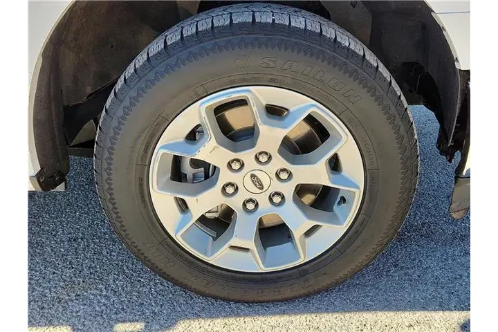 $34995 : Ford F-150 2023 4x2 XL 4dr S image 7