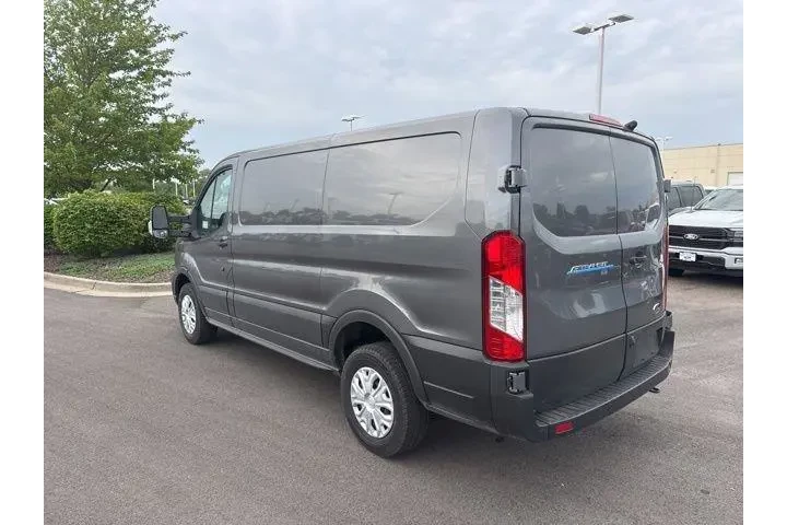 $28500 : Ford E-Transit 2023 350 3dr image 4