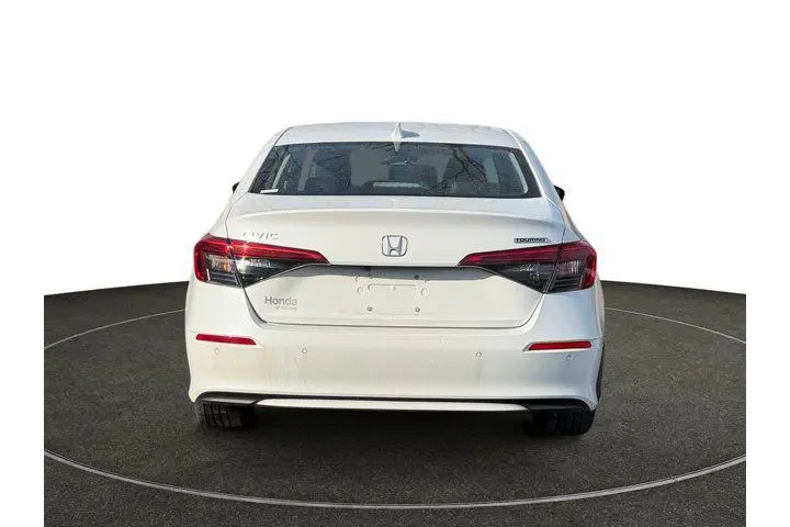 $26488 : Honda Civic 2024 Touring 4dr image 4