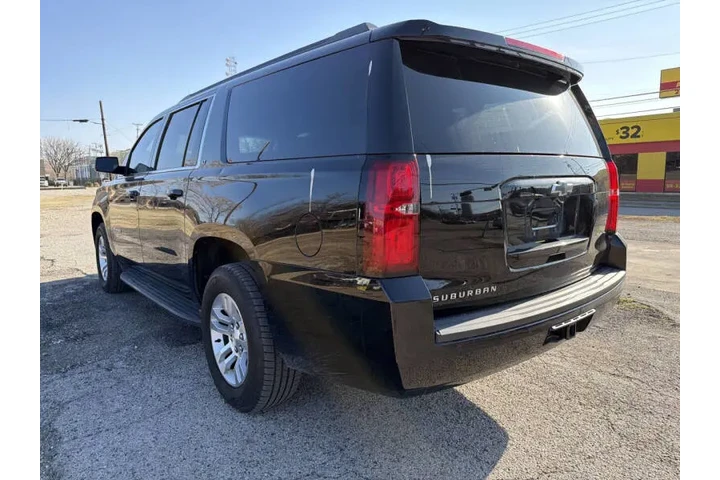 $21995 : 2016 Suburban LT image 5