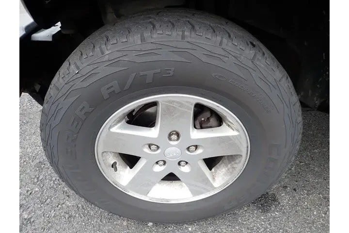 $17533 : Jeep Wrangler Unlimited 2014 image 9