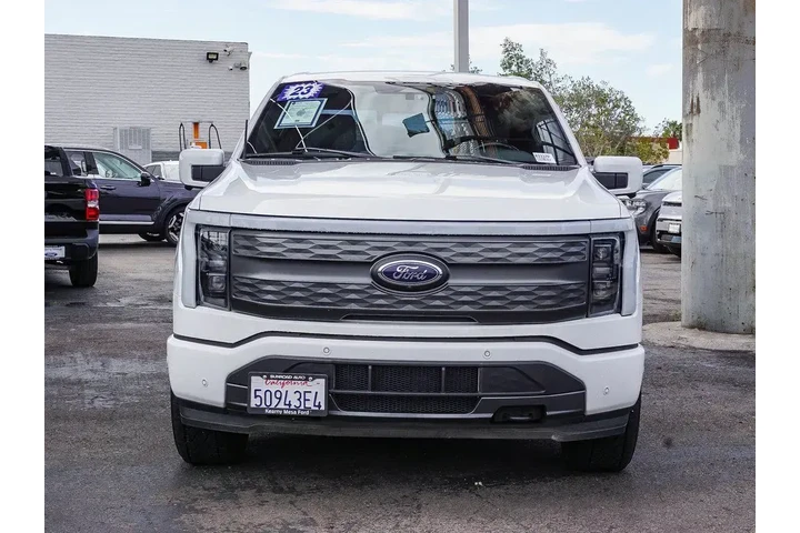 $39992 : Ford F-150 Lightning 2023 AW image 2