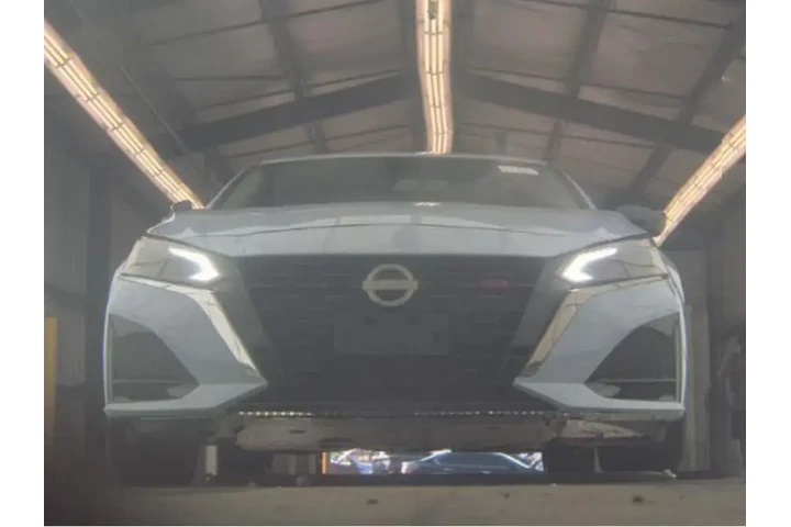 $19993 : Nissan Altima 2024 2.5 SR 4d image 3