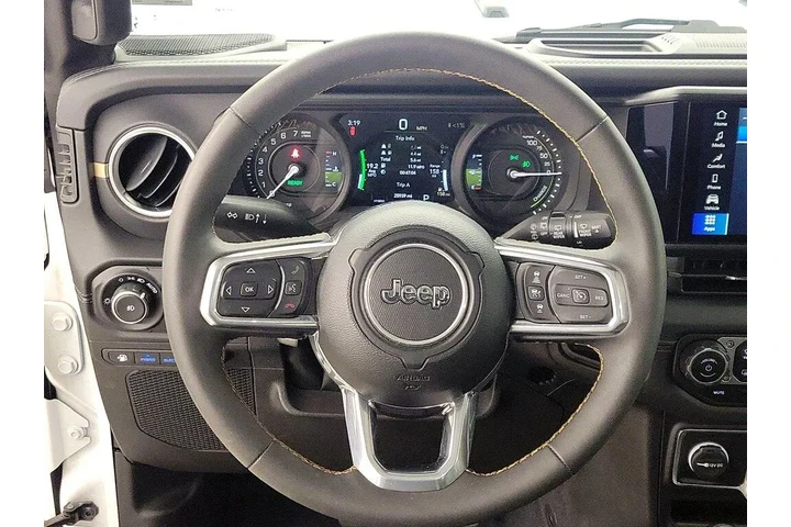 $38998 : Jeep Wrangler 2024 4x4 Sahar image 10