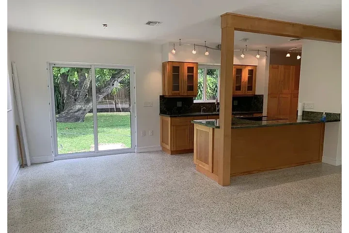 $2200 : HOUSE FOR RENT IN MIAMI FL image 10