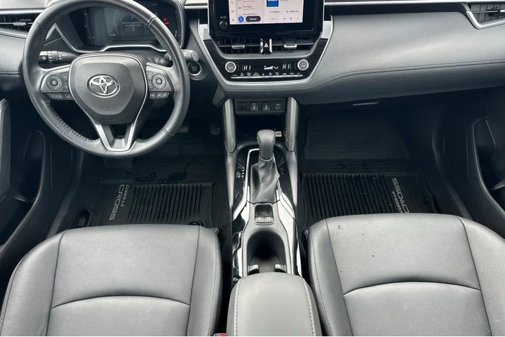 $28500 : Toyota Corolla Cross 2023 AW image 6