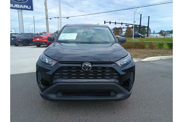 $20292 : Toyota RAV4 2022 LE 4dr SUV image 2