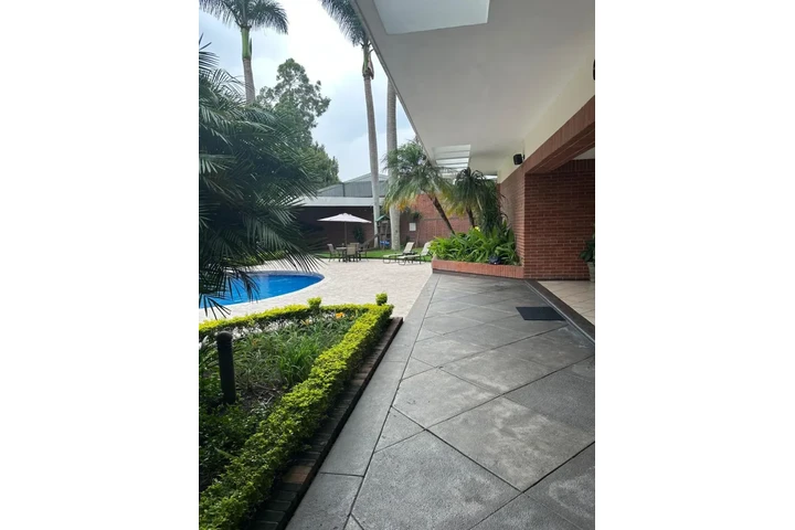 $1100 : Apartamento en Renta en Zona 1 image 2