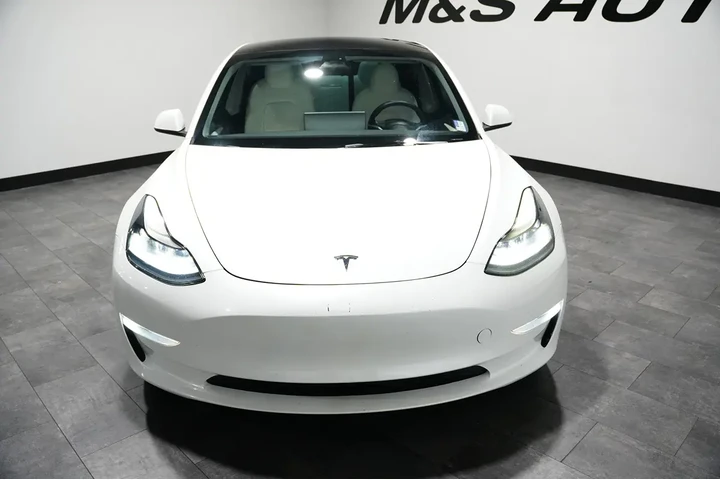 $24840 : 2023 Model 3 Performance image 7