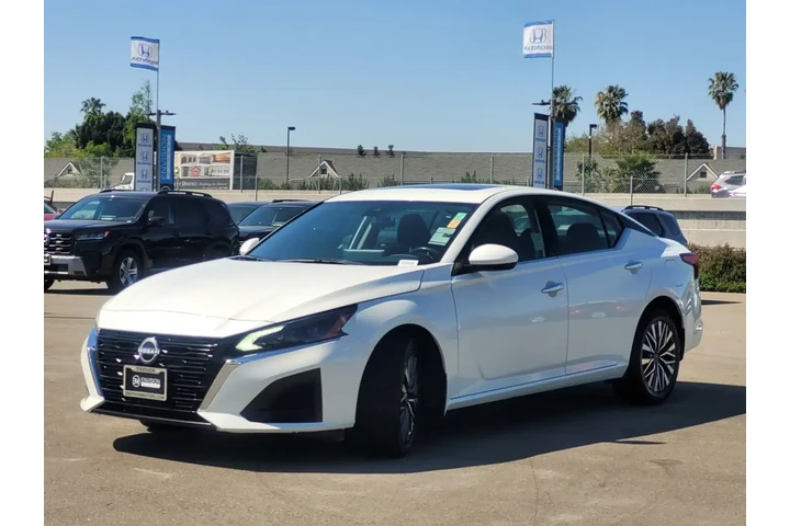 $20998 : Nissan Altima 2023 AWD 2.5 S image 3