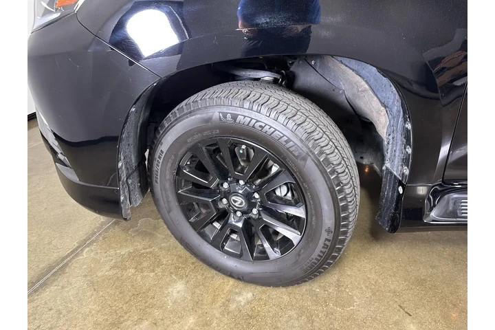 $55299 : 2023 GX 460 image 5
