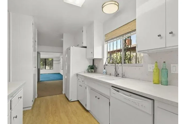 $2200 : HOUSE FOR RENT IN SAN DIEGO CA image 10