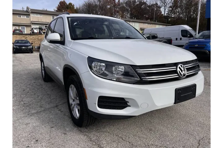$6999 : 2017 Tiguan 2.0T S image 2