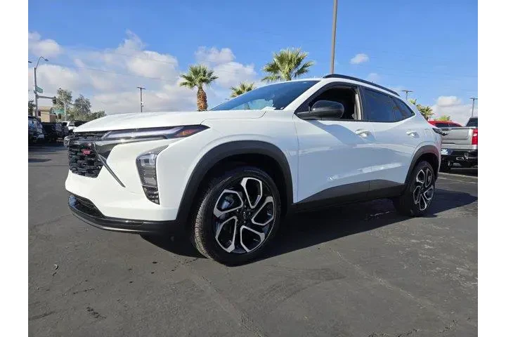 $23991 : Chevrolet Trax 2024 RS 4dr C image 2