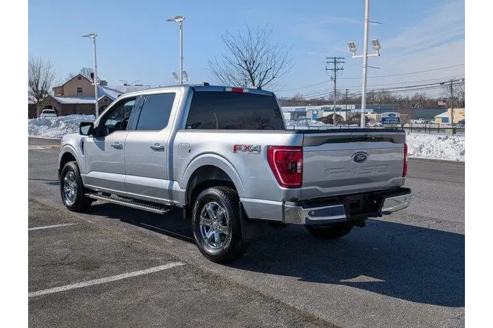 $36000 : Ford F-150 2022 4x4 XLT 4dr image 5