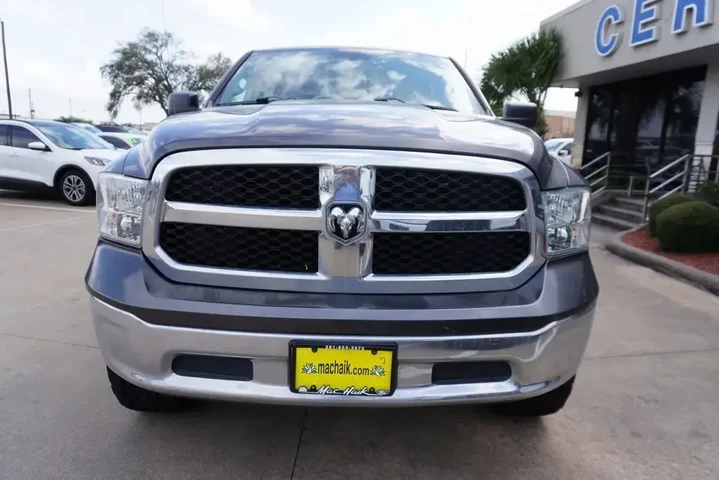 $24288 : Ram 1500 Classic 2019 4x2 Lo image 2