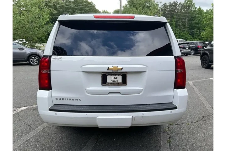 $16985 : Chevrolet Suburban 2017 4x2 image 6
