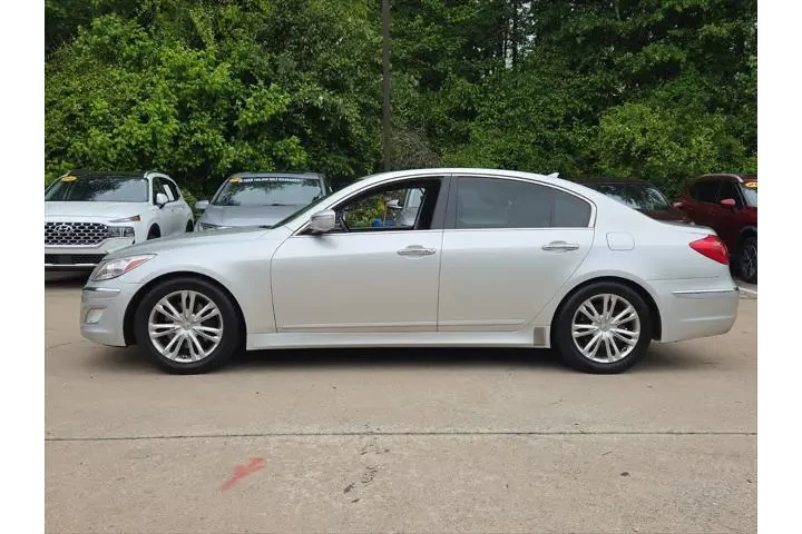 $12500 : Hyundai Genesis 2013 3.8L 4d image 3