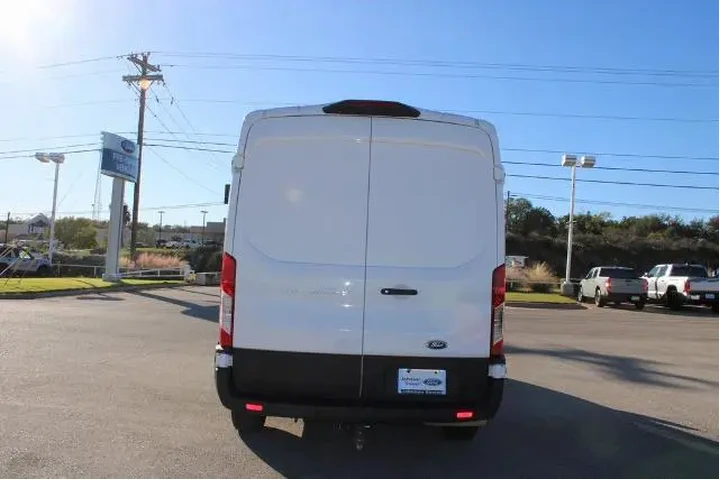 $33700 : Ford Transit 2021 250 3dr SW image 6