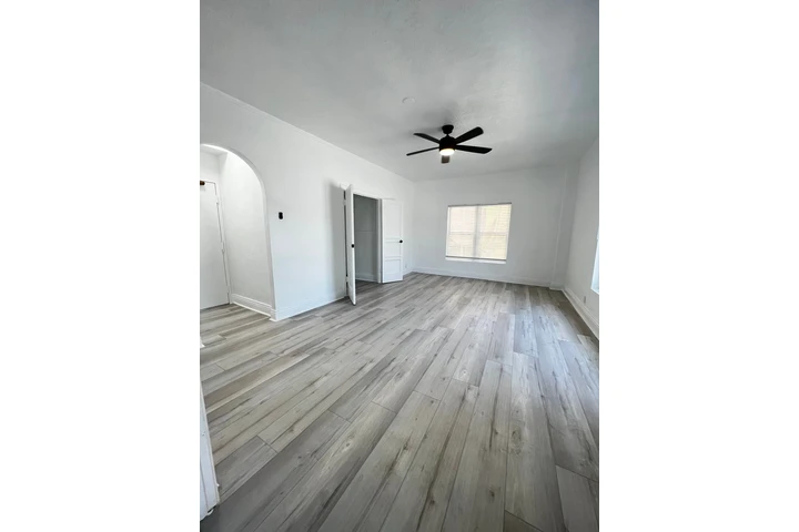 $1695 : Apartamento en Renta image 4