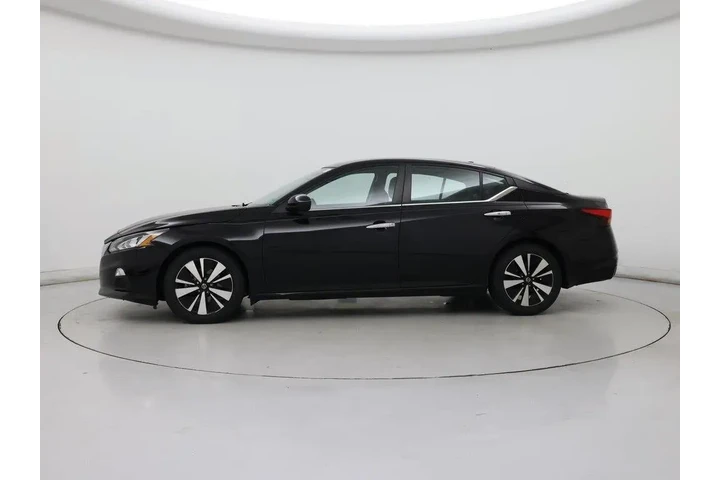 $20998 : Nissan Altima 2022 2.5 SV 4d image 3