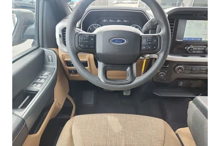 $38999 : Ford F-150 2023 4x4 Lariat 4 image 9