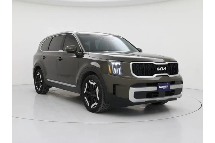 $37998 : Kia Telluride 2023 AWD EX 4d image 1