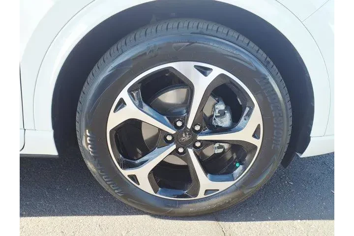 $29112 : Ford Escape 2024 AWD ST-Line image 9