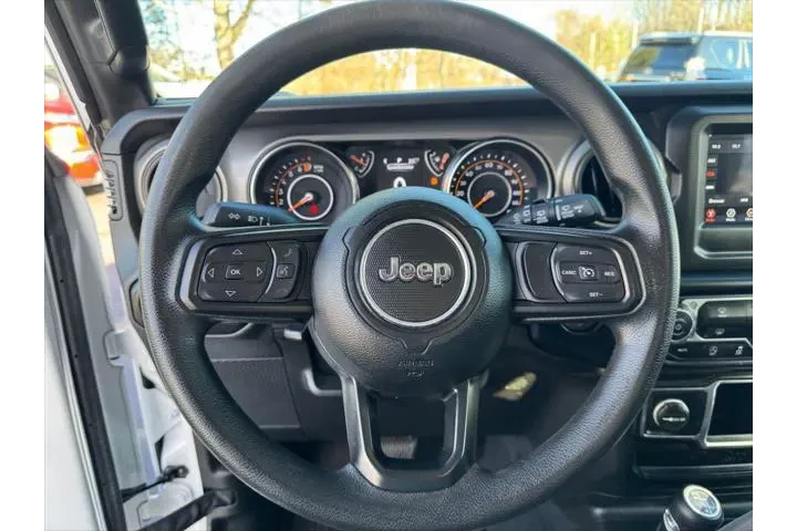 $31240 : Jeep Wrangler 2022 4x4 Sport image 10