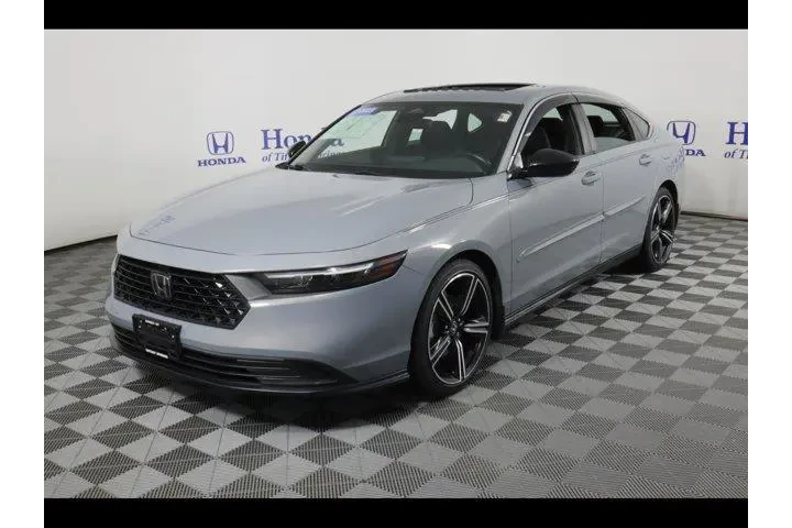 $27875 : Honda Accord Hybrid 2023 Spo image 3