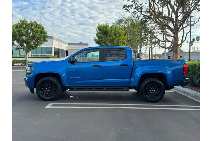 2022 Colorado 4WD Crew Cab Z71 image 5