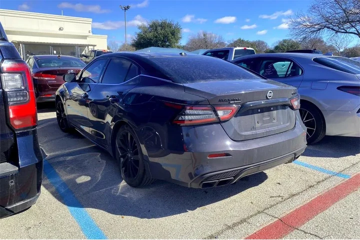 $21255 : Nissan Maxima 2021 3.5 Plati image 5