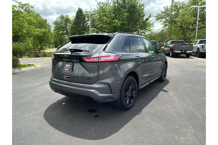$24099 : 2023 Edge SE image 10