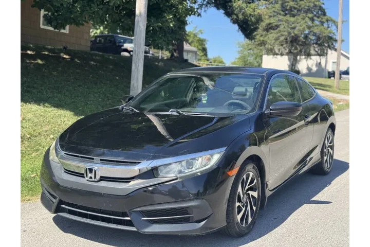 $9999 : 2016 Civic LX image 1