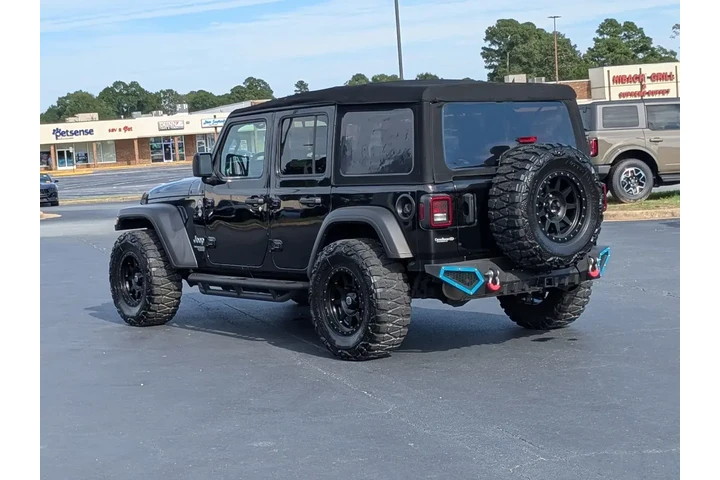 $28420 : Jeep Wrangler Unlimited 2021 image 5