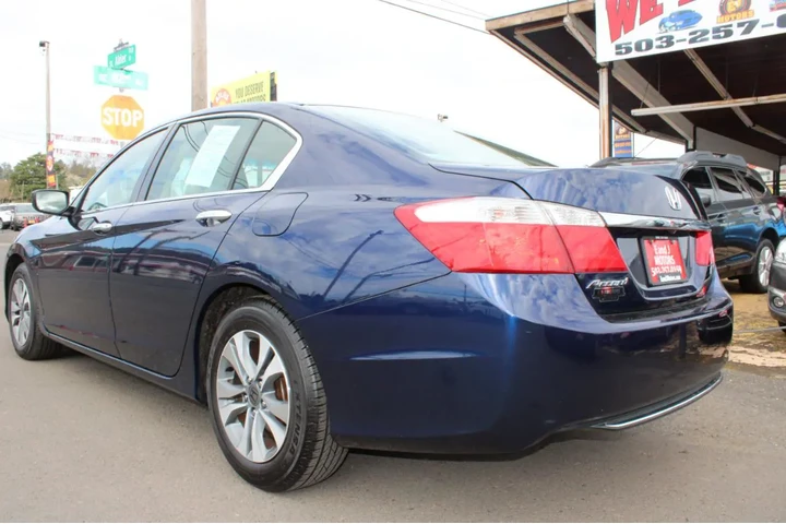 $14995 : 2015 Accord Sedan 4dr I4 CVT image 4